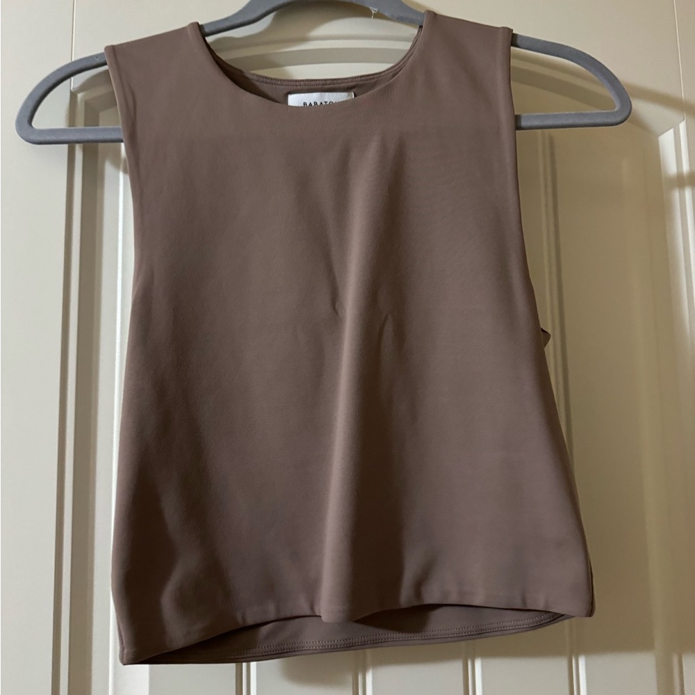 Aritzia Babaton Contour Muscle Tank